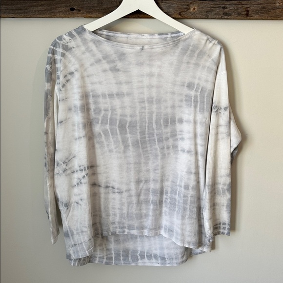 Lululemon Back in Action Long Sleeve Top - Starlight - Picture 3 of 5